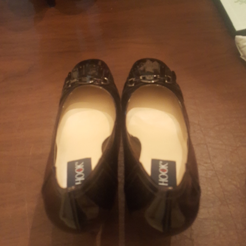 Shoes - Picture 2 of 4
